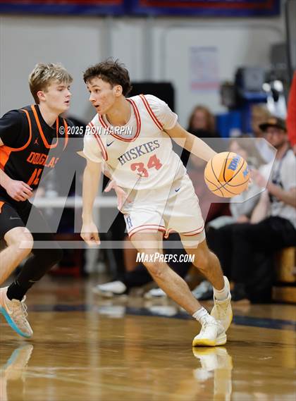 Thumbnail 1 in Douglas @ Reno photogallery.