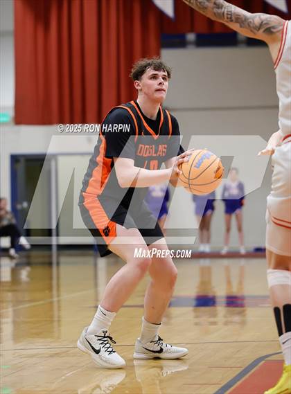 Thumbnail 3 in Douglas @ Reno photogallery.