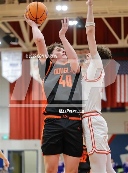 Thumbnail 1 in Douglas @ Reno photogallery.