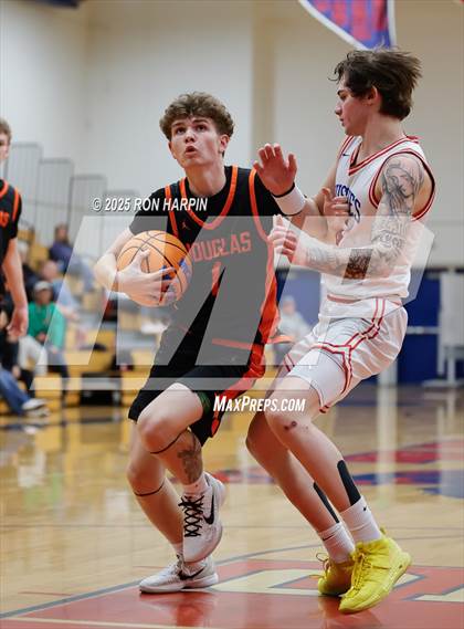 Thumbnail 3 in Douglas @ Reno photogallery.