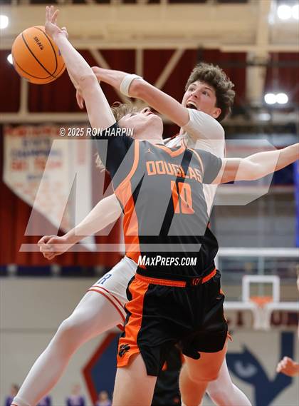 Thumbnail 1 in Douglas @ Reno photogallery.