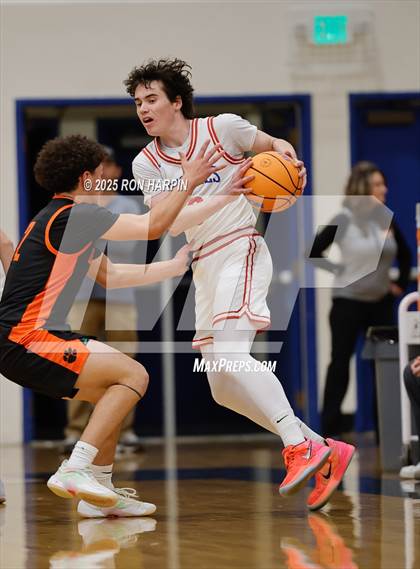 Thumbnail 3 in Douglas @ Reno photogallery.