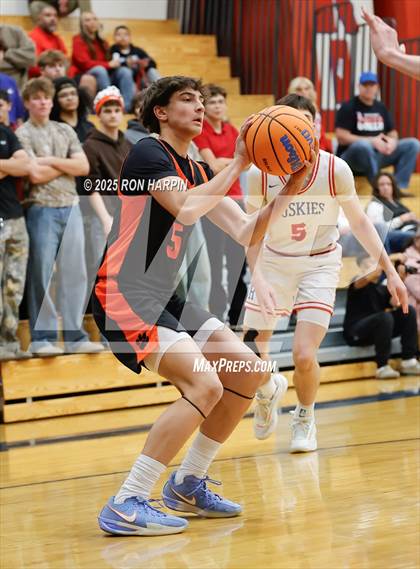 Thumbnail 1 in Douglas @ Reno photogallery.