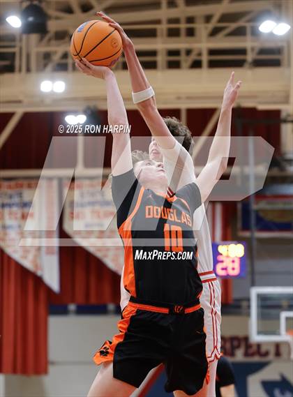 Thumbnail 3 in Douglas @ Reno photogallery.