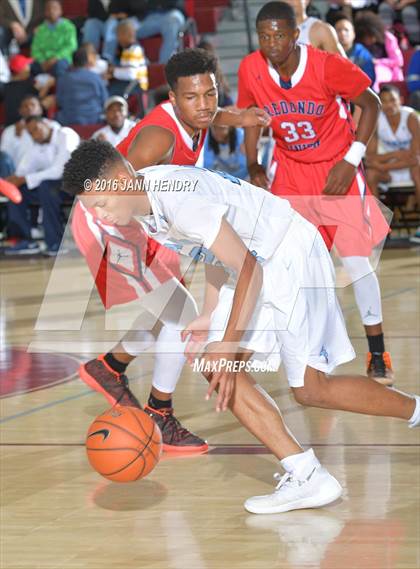 Thumbnail 3 in Redondo Union vs. Canyon Springs (Rancho Mirage Holiday Invitational) photogallery.