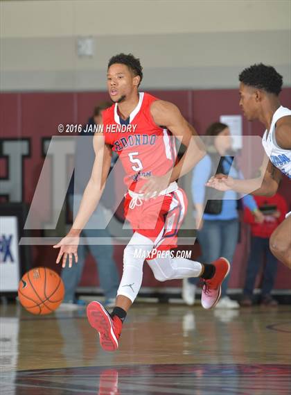 Thumbnail 3 in Redondo Union vs. Canyon Springs (Rancho Mirage Holiday Invitational) photogallery.