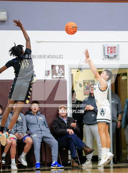 Thumbnail 3 in Notre Dame (SO) vs St Francis photogallery.