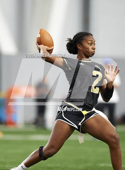 Thumbnail 2 in Bartram Trail vs Oakleaf (Jaguars Preseason Classic) photogallery.