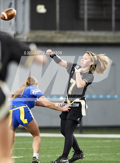Thumbnail 2 in Bartram Trail vs Oakleaf (Jaguars Preseason Classic) photogallery.