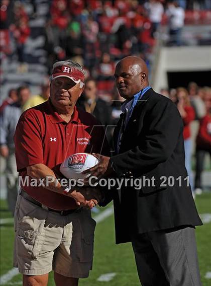Thumbnail 3 in Madison Academy vs. Handley (AHSAA 3A Final)  photogallery.