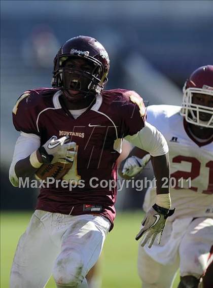 Thumbnail 2 in Madison Academy vs. Handley (AHSAA 3A Final)  photogallery.