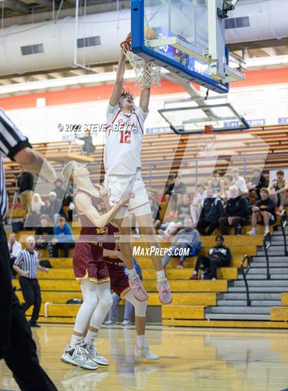 Thumbnail 3 in Eaglecrest vs Rocky Mountain (Cherry Creek High School) photogallery.