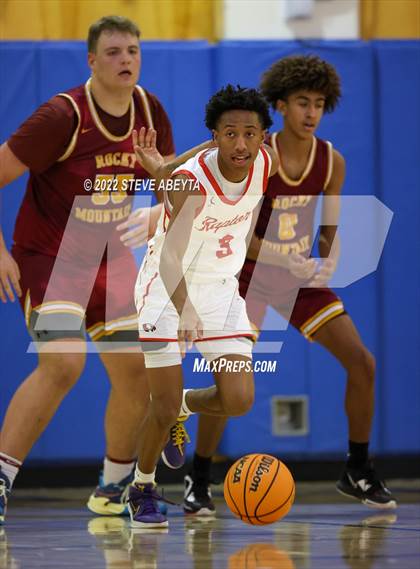 Thumbnail 2 in Eaglecrest vs Rocky Mountain (Cherry Creek High School) photogallery.