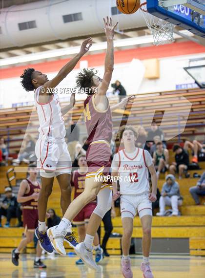 Thumbnail 1 in Eaglecrest vs Rocky Mountain (Cherry Creek High School) photogallery.