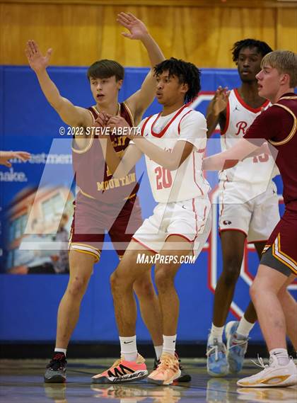 Thumbnail 2 in Eaglecrest vs Rocky Mountain (Cherry Creek High School) photogallery.
