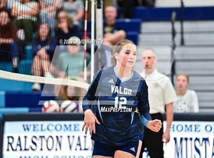 Thumbnail 2 in Valor vs Ralston Valley photogallery.