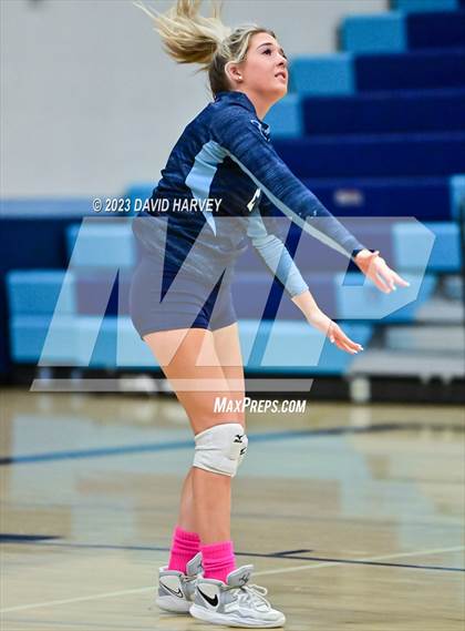 Thumbnail 3 in Valor vs Ralston Valley photogallery.