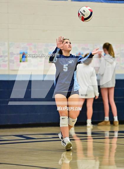 Thumbnail 2 in Valor vs Ralston Valley photogallery.
