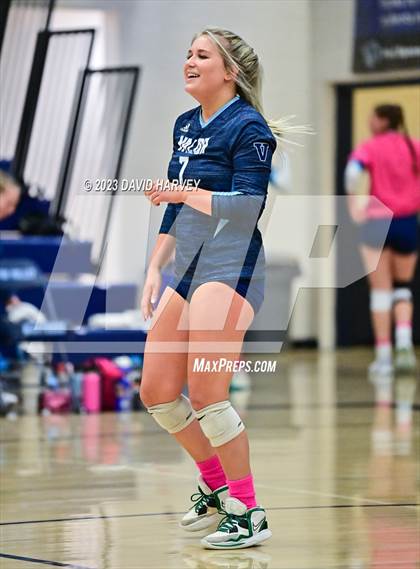 Thumbnail 2 in Valor vs Ralston Valley photogallery.