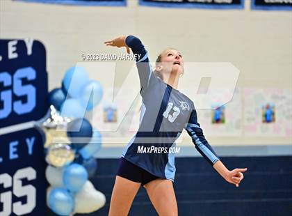 Thumbnail 3 in Valor vs Ralston Valley photogallery.
