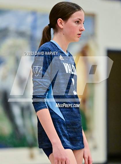 Thumbnail 3 in Valor vs Ralston Valley photogallery.