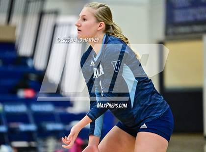 Thumbnail 3 in Valor vs Ralston Valley photogallery.