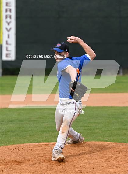 Thumbnail 2 in Two Rivers vs Dover (3A-5 District 1st round) photogallery.