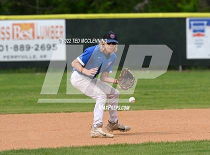 Thumbnail 3 in Two Rivers vs Dover (3A-5 District 1st round) photogallery.