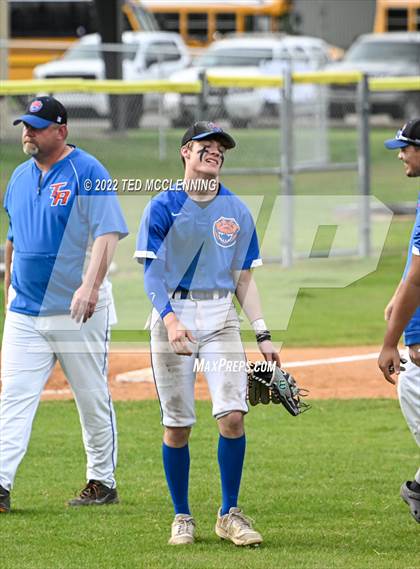 Thumbnail 3 in Two Rivers vs Dover (3A-5 District 1st round) photogallery.