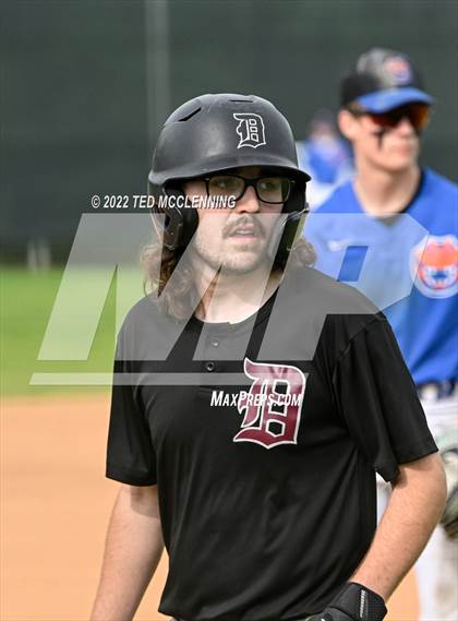 Thumbnail 3 in Two Rivers vs Dover (3A-5 District 1st round) photogallery.