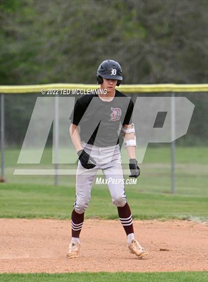 Thumbnail 3 in Two Rivers vs Dover (3A-5 District 1st round) photogallery.