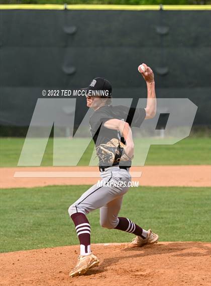 Thumbnail 3 in Two Rivers vs Dover (3A-5 District 1st round) photogallery.