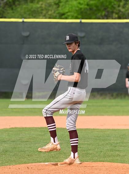 Thumbnail 2 in Two Rivers vs Dover (3A-5 District 1st round) photogallery.