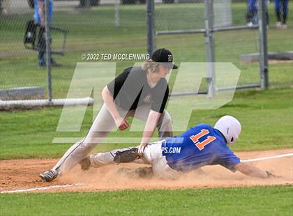 Thumbnail 2 in Two Rivers vs Dover (3A-5 District 1st round) photogallery.