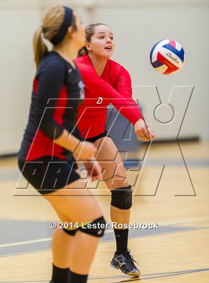 Thumbnail 3 in Stevens vs. Jay photogallery.