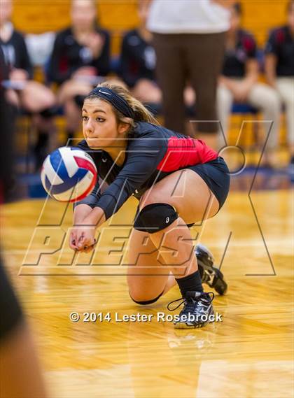 Thumbnail 3 in Stevens vs. Jay photogallery.