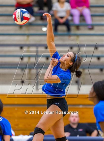 Thumbnail 2 in Stevens vs. Jay photogallery.