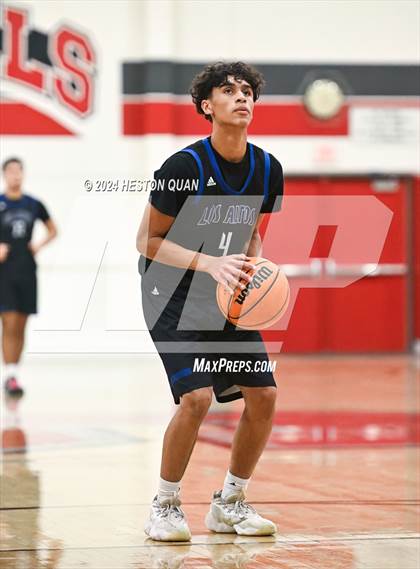 Thumbnail 2 in Los Altos vs. Esperanza (Savanna Tournament) photogallery.