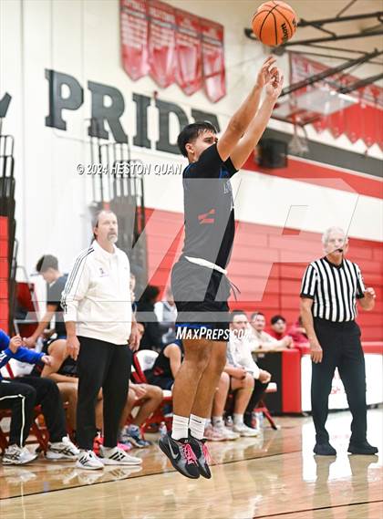 Thumbnail 2 in Los Altos vs. Esperanza (Savanna Tournament) photogallery.
