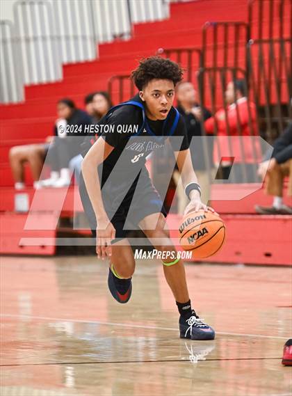 Thumbnail 3 in Los Altos vs. Esperanza (Savanna Tournament) photogallery.