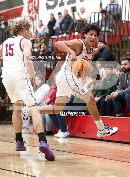Thumbnail 3 in Los Altos vs. Esperanza (Savanna Tournament) photogallery.