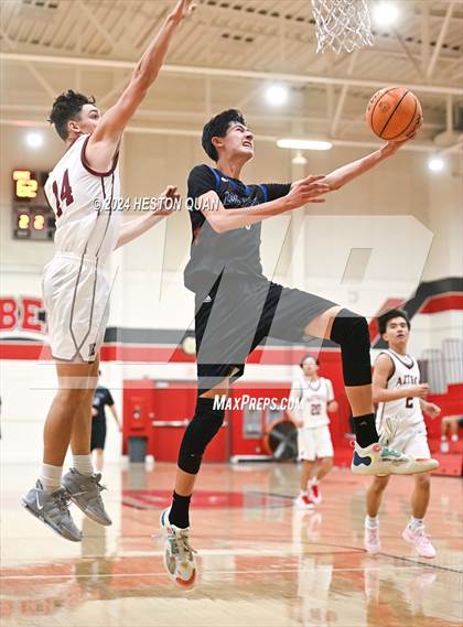Thumbnail 2 in Los Altos vs. Esperanza (Savanna Tournament) photogallery.