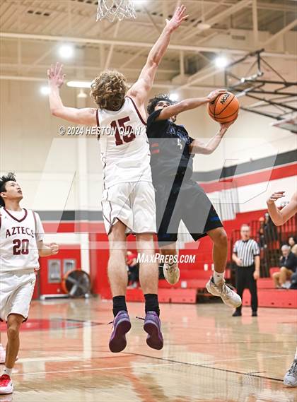 Thumbnail 2 in Los Altos vs. Esperanza (Savanna Tournament) photogallery.