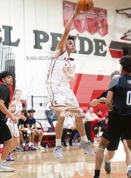 Thumbnail 3 in Los Altos vs. Esperanza (Savanna Tournament) photogallery.