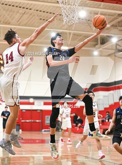 Thumbnail 3 in Los Altos vs. Esperanza (Savanna Tournament) photogallery.
