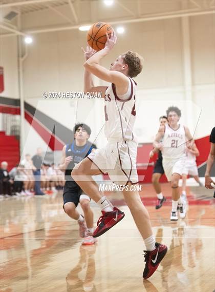 Thumbnail 1 in Los Altos vs. Esperanza (Savanna Tournament) photogallery.