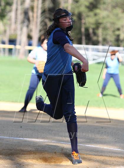 Thumbnail 3 in Shawnee vs Kingsway photogallery.