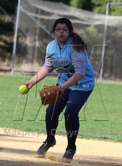 Thumbnail 1 in Shawnee vs Kingsway photogallery.