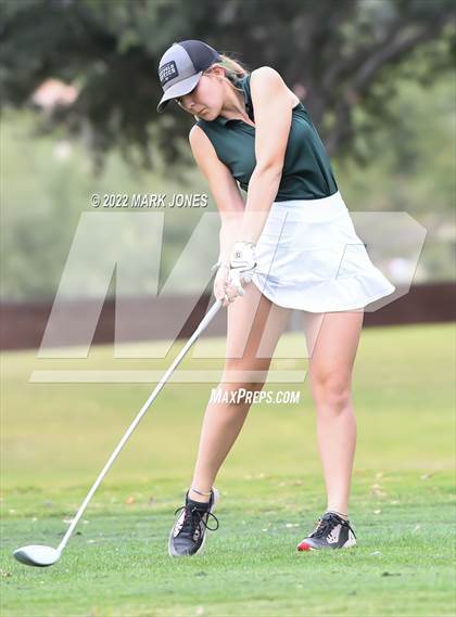 Thumbnail 3 in AIA DII Girls State Golf Championships photogallery.
