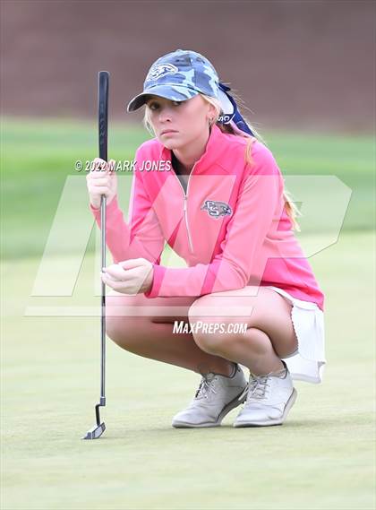 Thumbnail 3 in AIA DII Girls State Golf Championships photogallery.